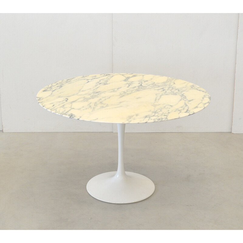 Eero Saarinen Marble Dining Table by Knoll International - 1970s