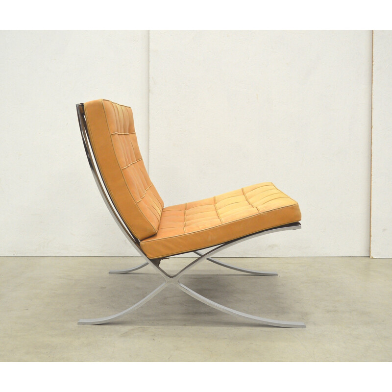 Pair of Barcelona Chair by Knoll International, Natural Cognac - 1970s