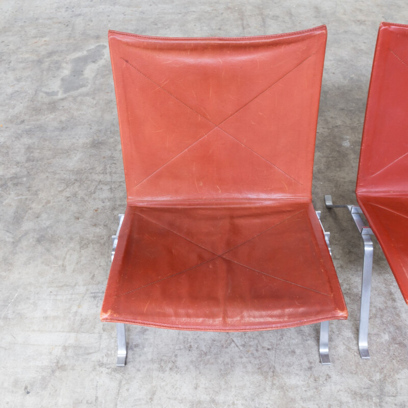 Pair of PK22 burgundy easychairs by Poul Kjaerholm for Fritz Hansen - 1980s