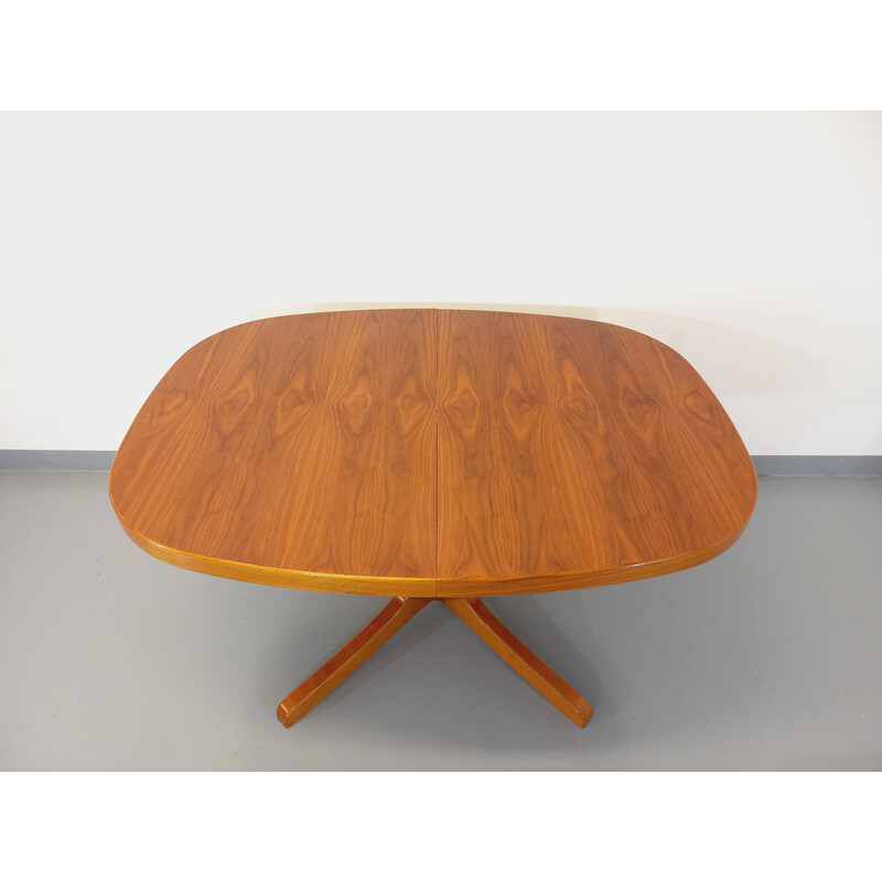 Baumann vintage walnoten ovale tafel met verlengstukken, 1960-1970