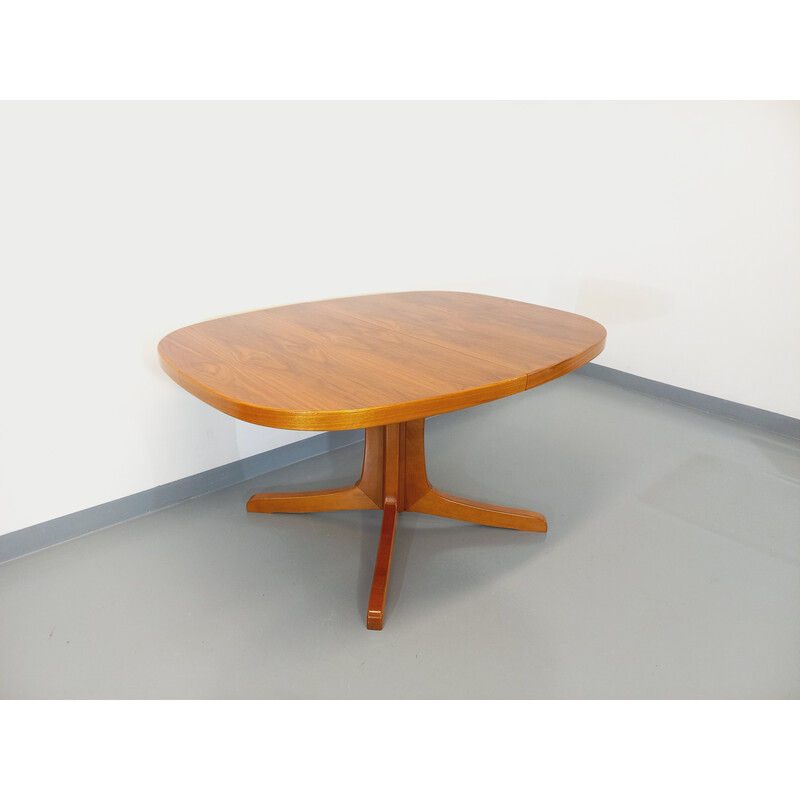 Table ovale Baumann vintage en bois de noyer avec rallonges, 1960-1970