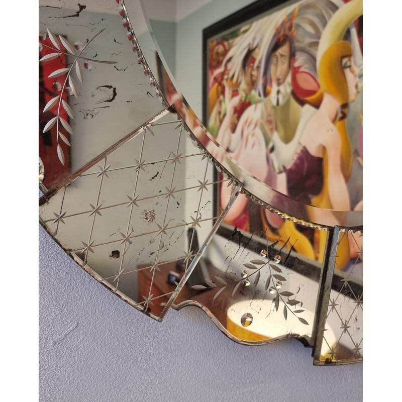 Espelho veneziano redondo vintage em vidro gravado