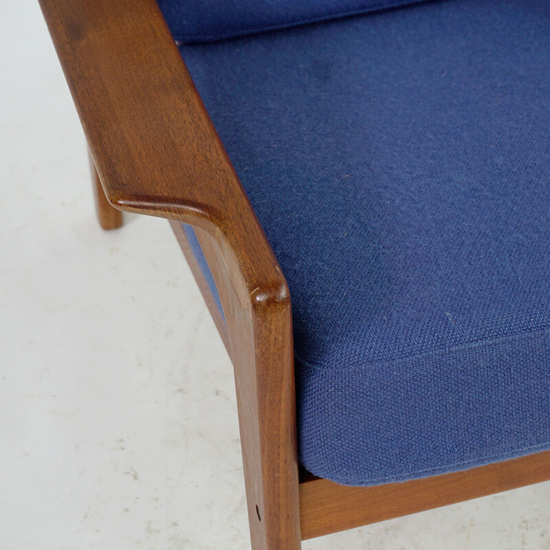 Vintage Scandinavische fauteuil in teakhout en blauwe stof van A.W. Iversen voor Komfort, 1960