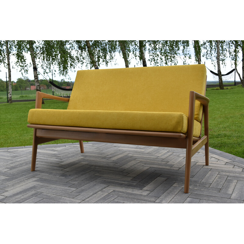 Divano scandinavo vintage a 2 posti di colore giallo, anni '60