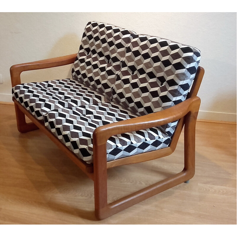Scandinavian sofa covered with a geometric fabric - 1960s