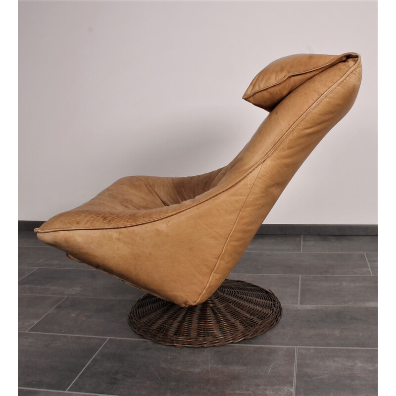 Vintage Delantra leather armchair