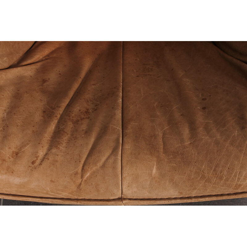 Vintage Delantra leather armchair