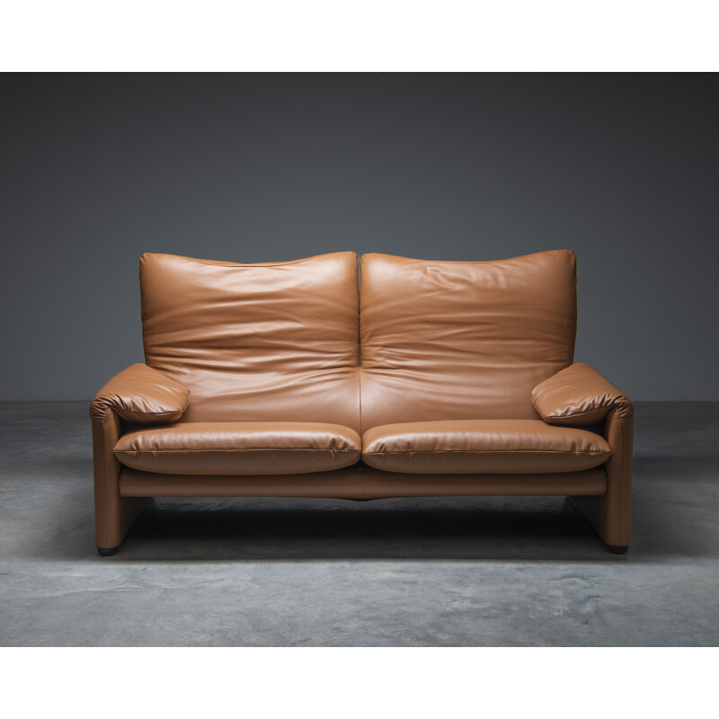 Vintage 2-seater sofa 'Maralunga' by Vico Magistretti for Cassina, Italy 1970