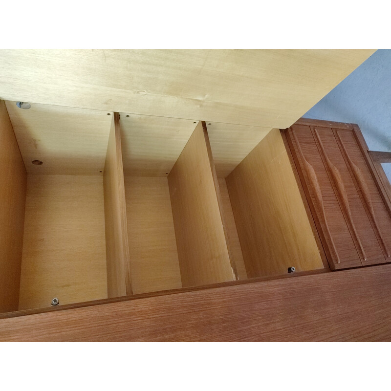 Skandinavischer Vintage-Schrank aus Teakholz