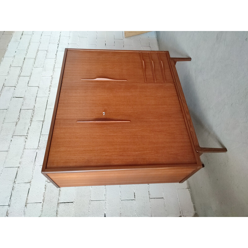 Armadio scandinavo vintage in teak