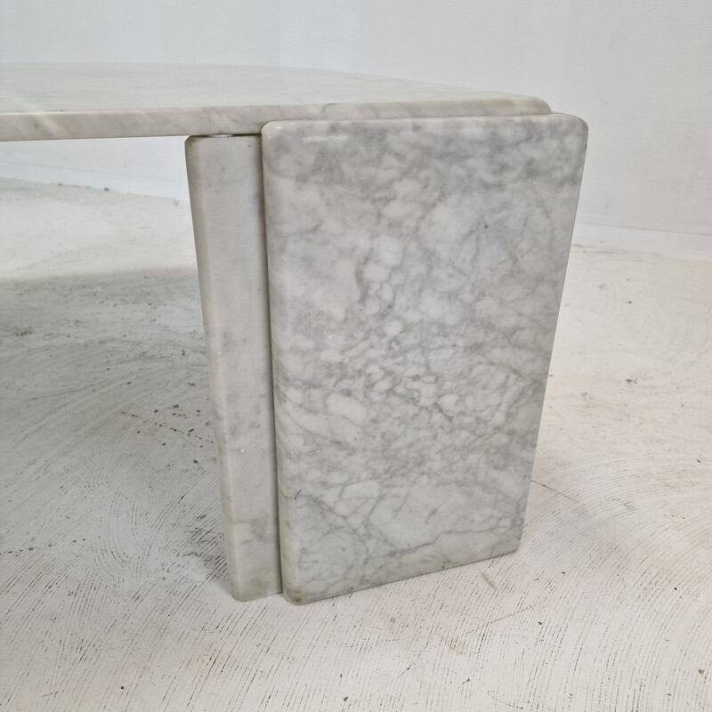 Table basse vintage en marbre en forme de goutte d'eau, Italie 1980