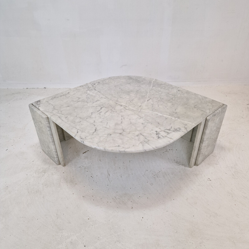 Table basse vintage en marbre en forme de goutte d'eau, Italie 1980