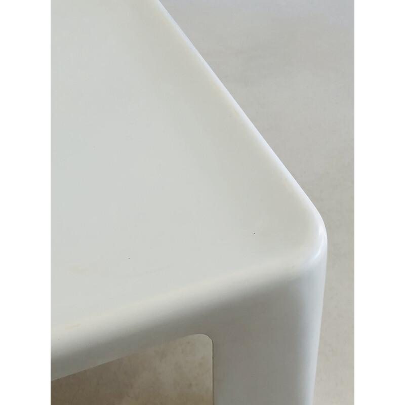 Vintage-Couchtisch Amanta aus Fiberglas von Mario Bellini für C und B, Italien 1960