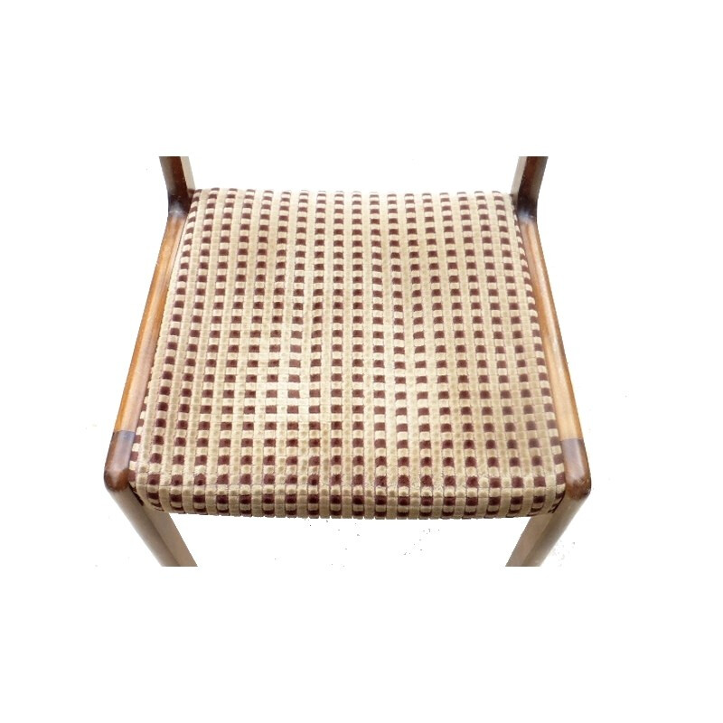 Ensemble de 8 chaises scandinaves avec motifs - 1960