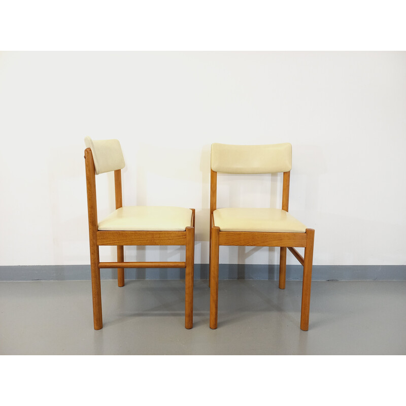Ein Paar Vintage Baumann Stühle aus Holz und Skai, 1970