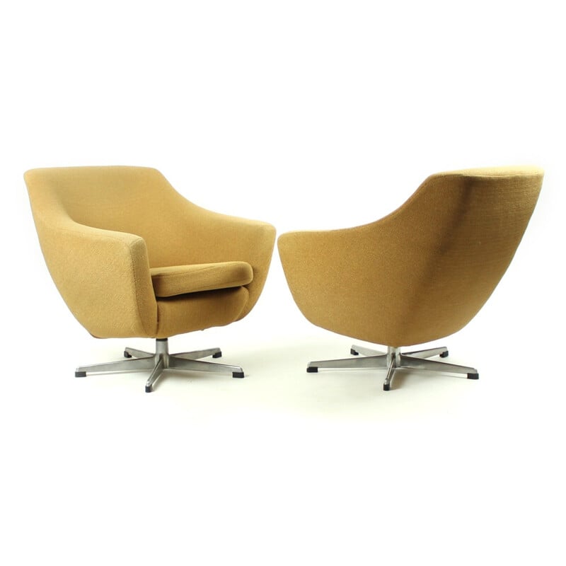 Pair of beige club chairs in chromed metal and cotton - 1960s