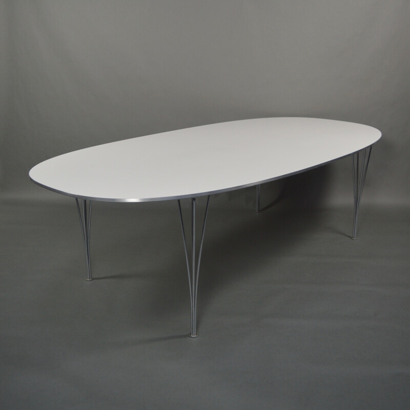 'Super Ellipse' dining table by Piet Hein and Bruno Mathsson for Fritz Hansen - 2000s