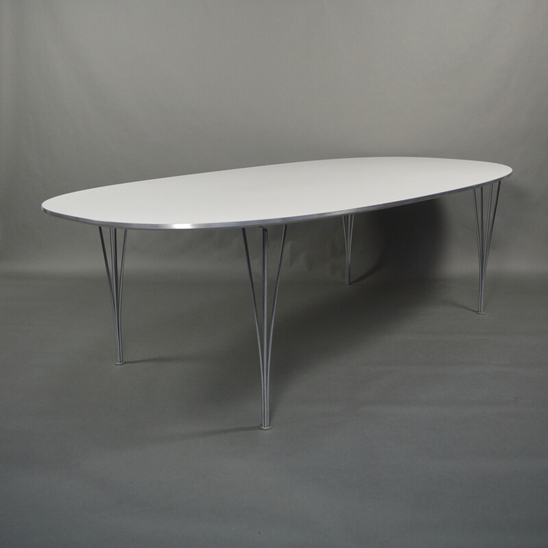 'Super Ellipse' dining table by Piet Hein and Bruno Mathsson for Fritz Hansen - 2000s