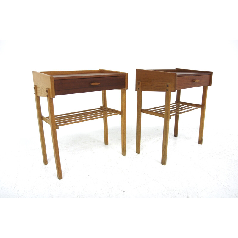 Coppia di comodini vintage in teak e rovere, Svezia 1960