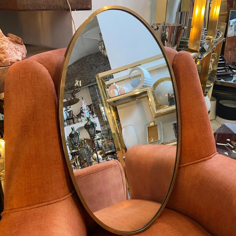 Vintage oval wall mirror in solid brass, 1950