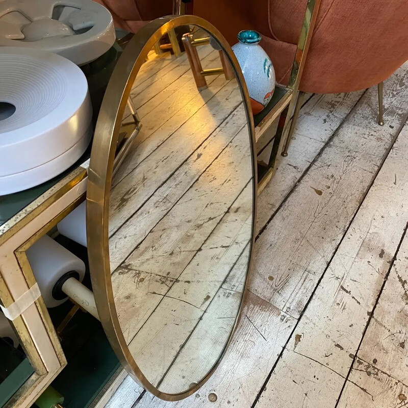 Vintage oval wall mirror in solid brass, 1950