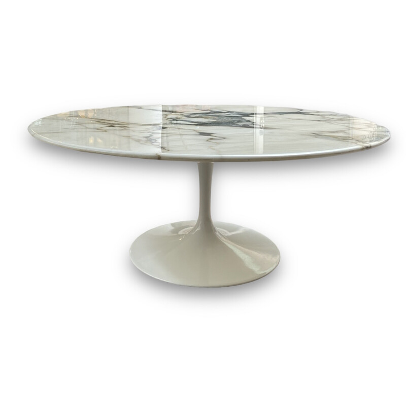 Vintage circular marble coffee table by Eero Saarinen for Knoll International