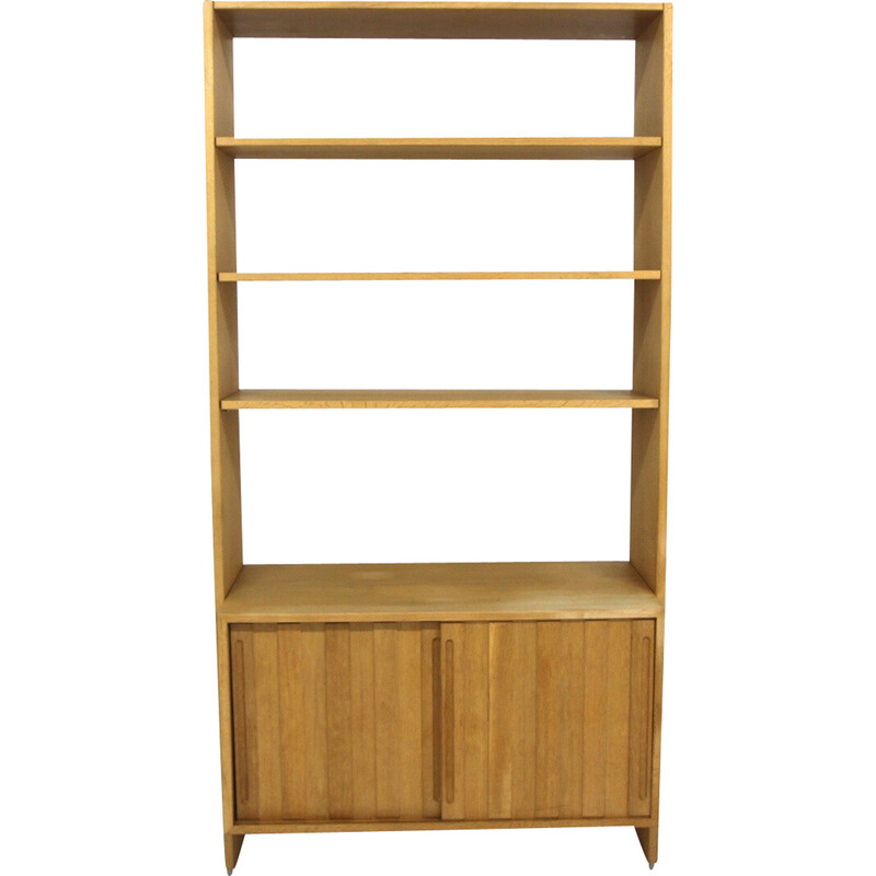 Vintage "Ry100" oakwood bookcase by Hans. J. Wegner for Ry Møbler, Denmark 1960