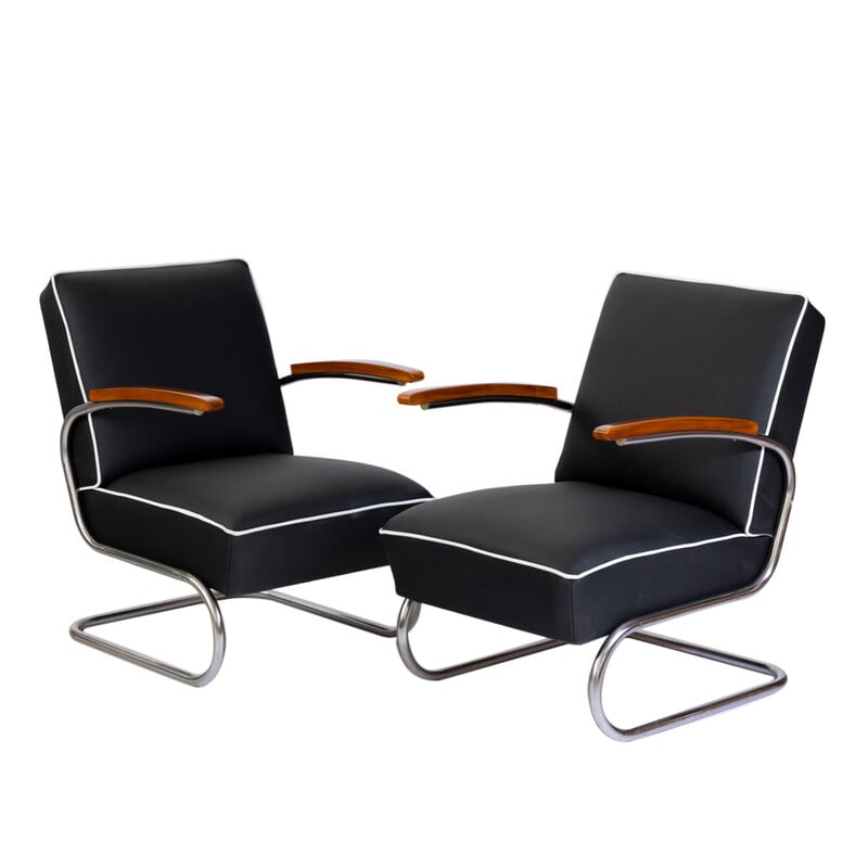 Pair of vintage Bauhaus chrome steel and cowhide cantilever armchairs, 1930