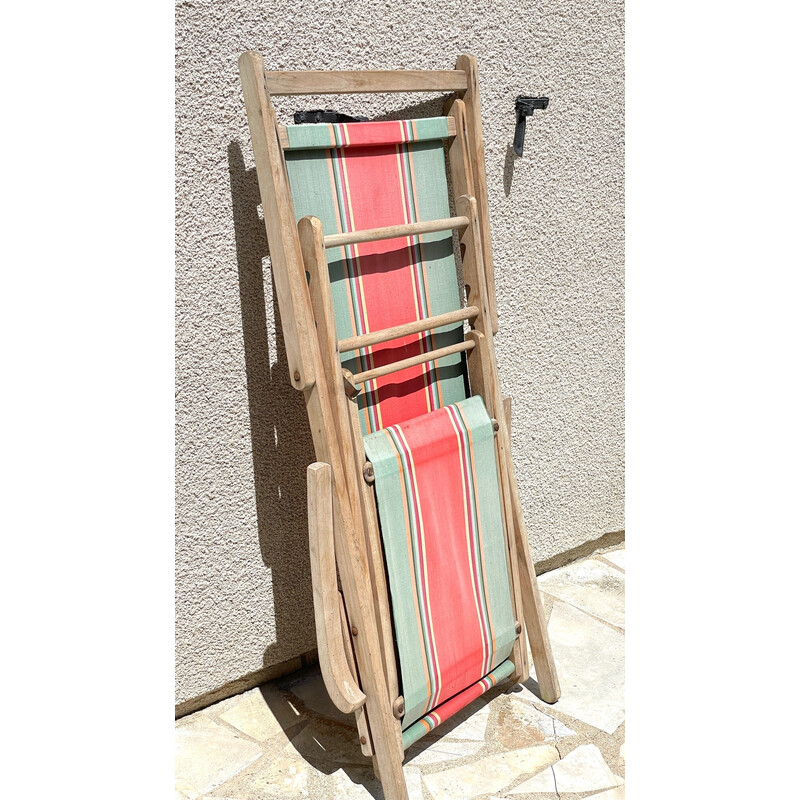 Vintage folding deckchair