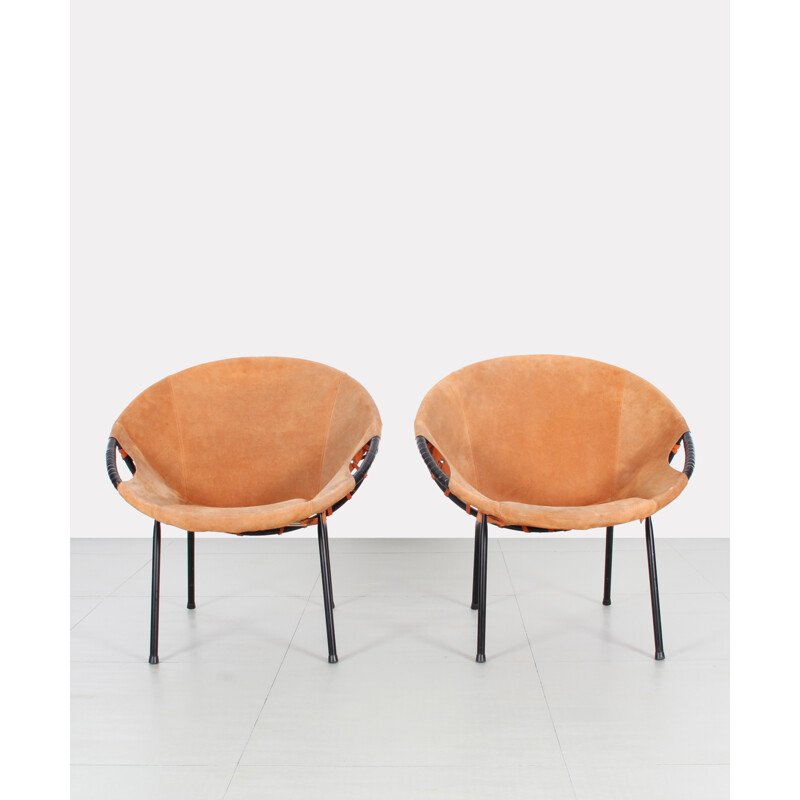 Paire de fauteuils orange en daim et en métal produite par Lusch Erzeugnis - 1960