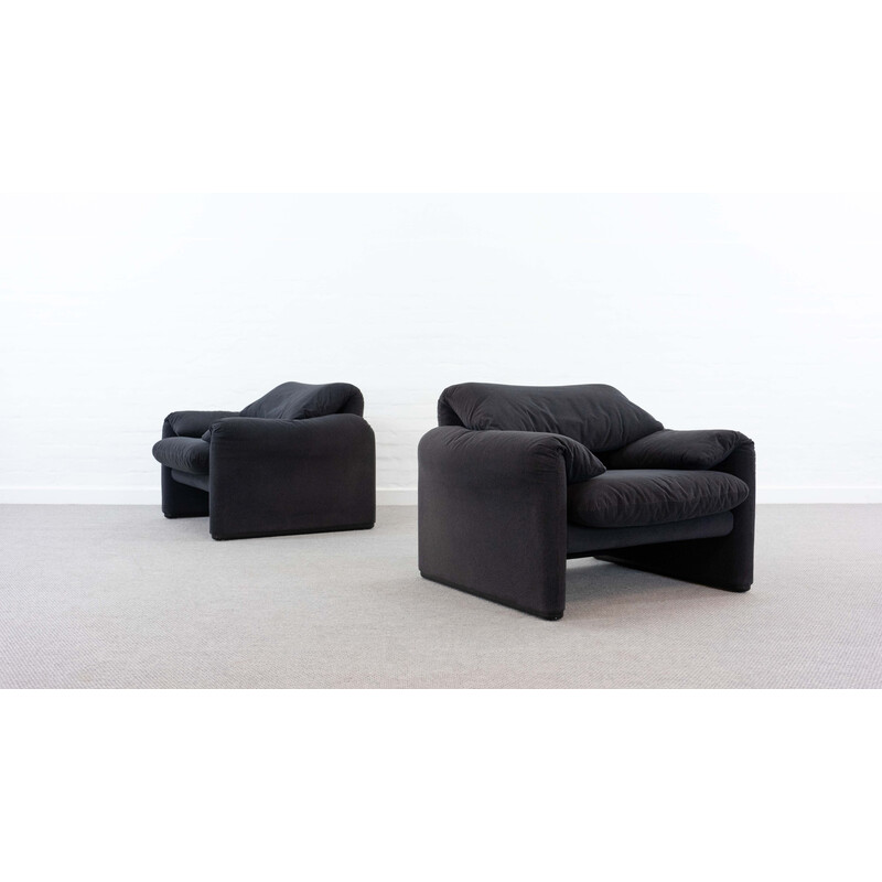 Pair of vintage Maralunga armchairs by Vico Magistretti for Cassina