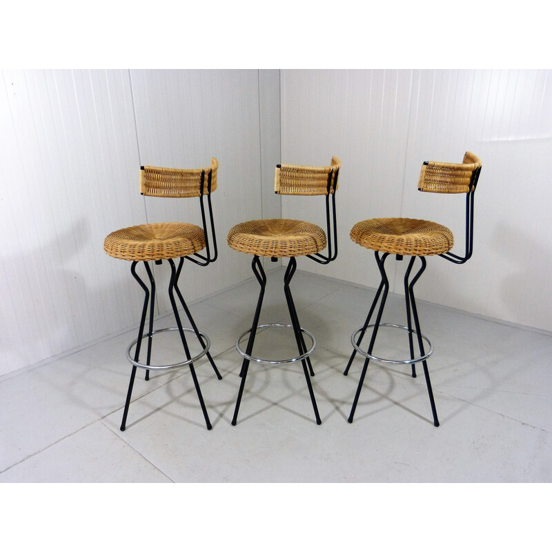 Set of 3 vintage wicker and steel swivel bar stools, 1960