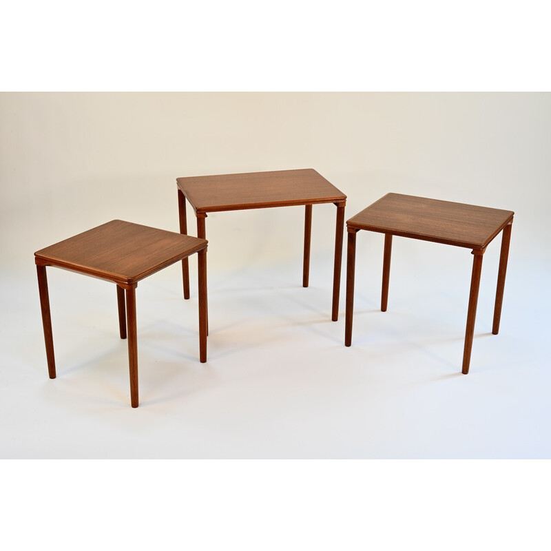 Tables gigognes vintage en teck, 1960