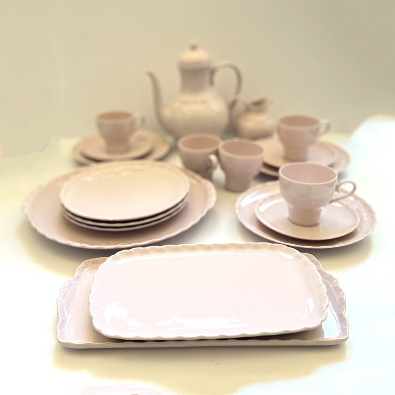 Vintage pink porcelain coffee service by Hutschenreuther Hohenberg, Germany 1960