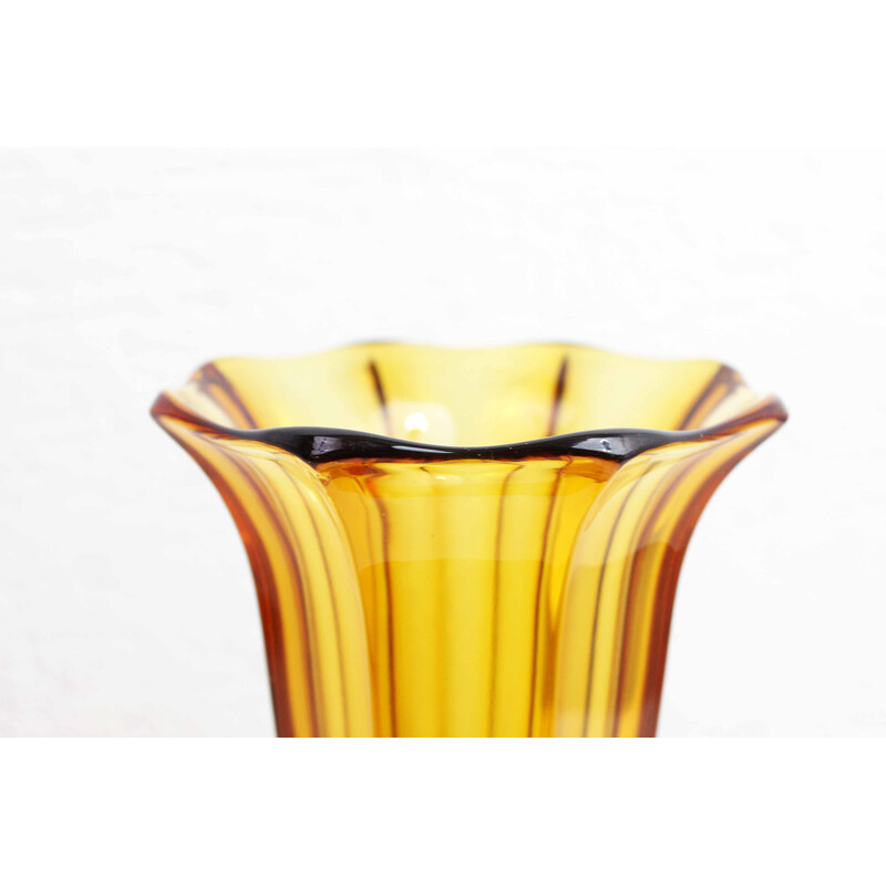 Vaso vintage in vetro ambrato Art Déco, 1930