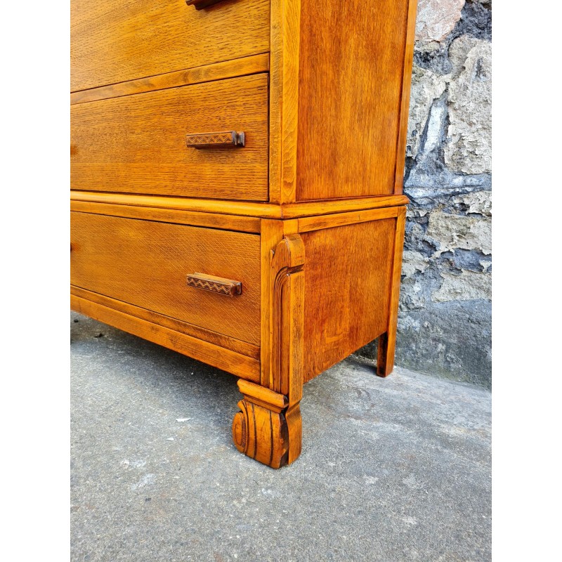 Vintage oakwood chest of 5 drawers