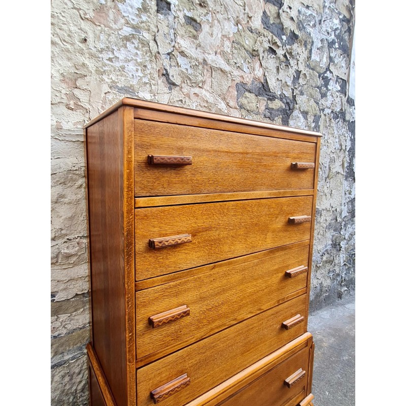 Vintage oakwood chest of 5 drawers