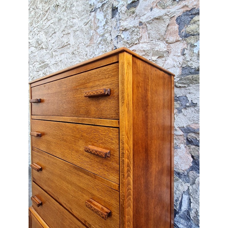 Vintage oakwood chest of 5 drawers