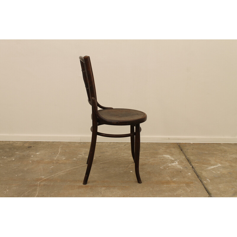 Vintage beech wood chair by Thonet, Czechoslovakia 1930s