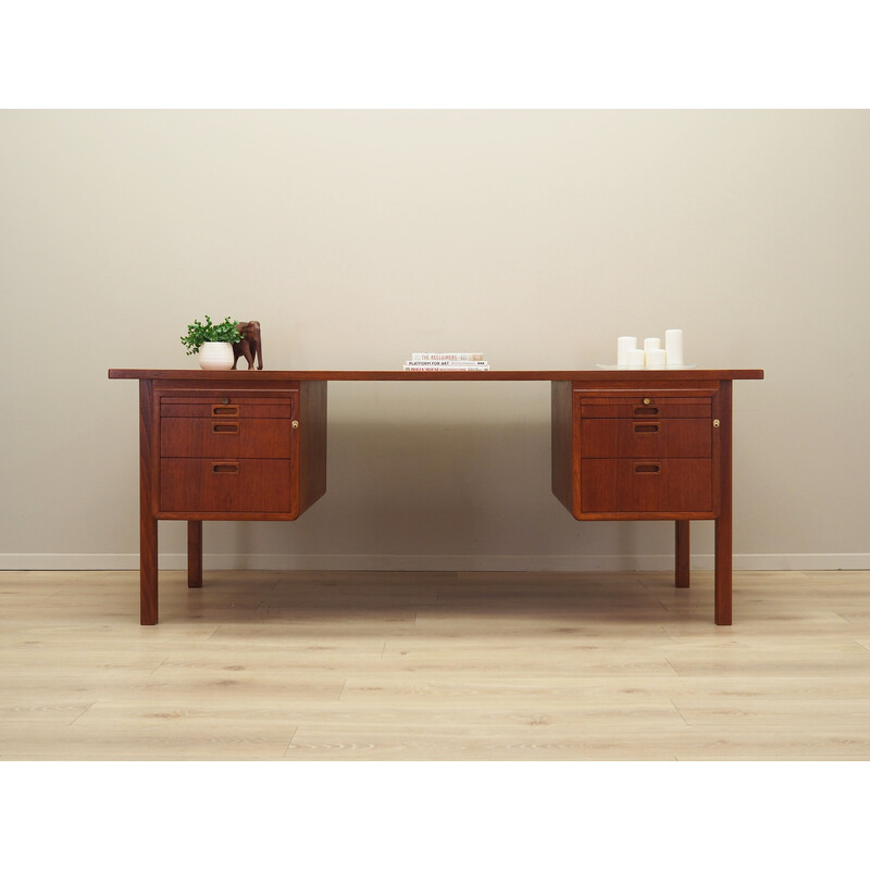 Vintage teak desk by Åtvidaberg, Sweden 1970