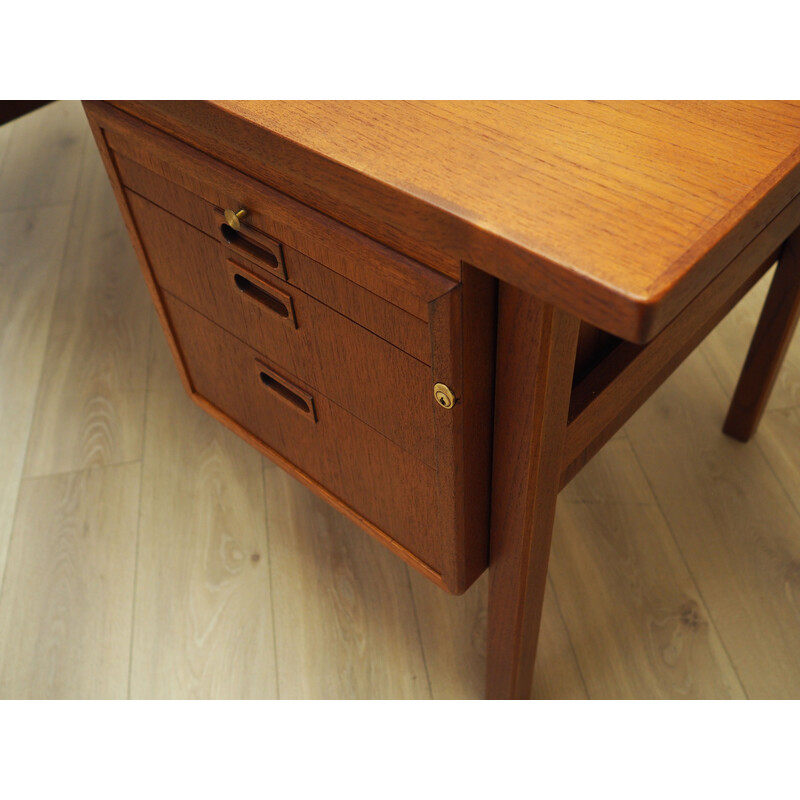 Vintage teak desk by Åtvidaberg, Sweden 1970