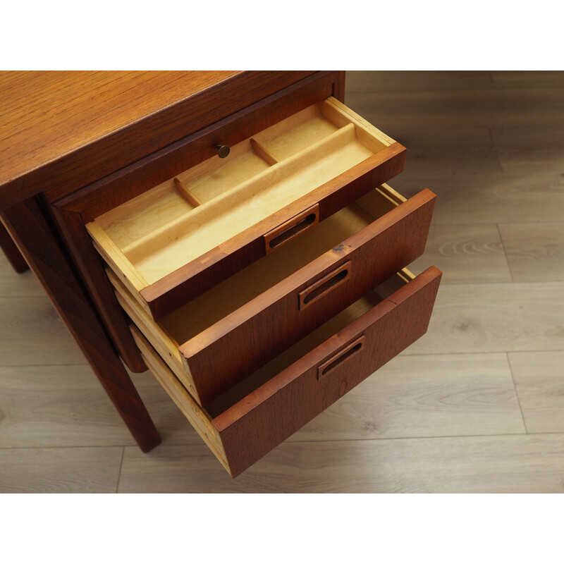 Vintage teak desk by Åtvidaberg, Sweden 1970