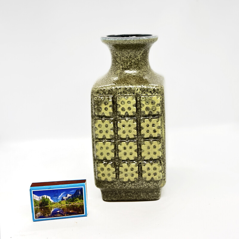 Vintage olive green ceramic vase 3080 A by Veb Haldensleben, Germany 1970s