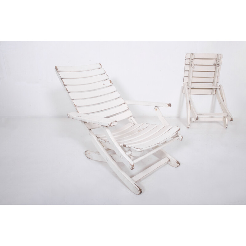 Vintage garden lounge chair with footrest