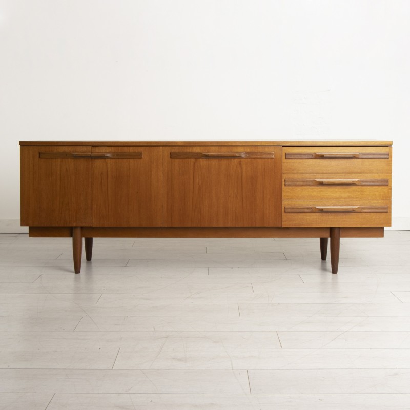 Credenza in teak del Medioevo, anni '60