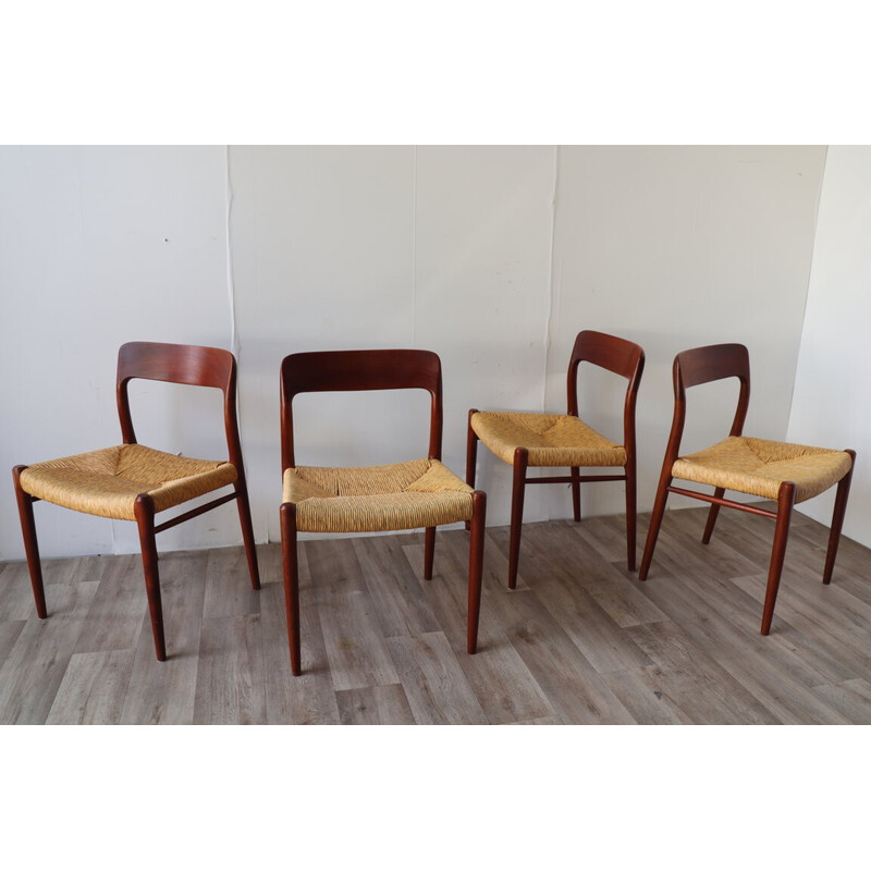 Set of 4 vintage Danish chairs by Niels O. Moller, 1960