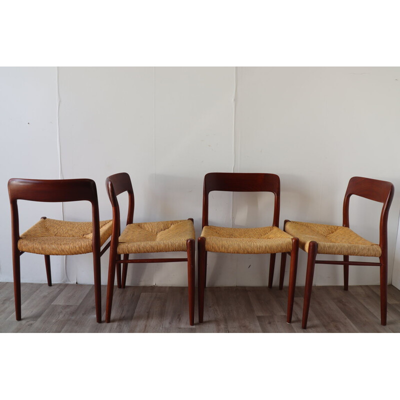 Set of 4 vintage Danish chairs by Niels O. Moller, 1960