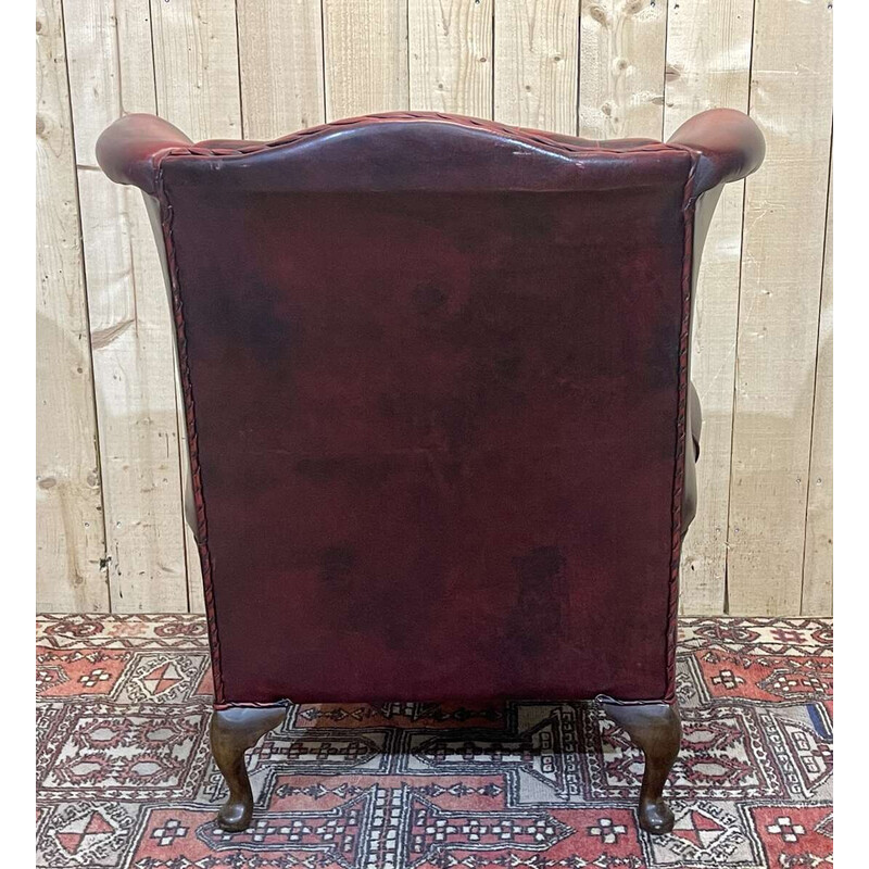 Cadeira de asa Chesterfield vintage em pele vermelha, 1970