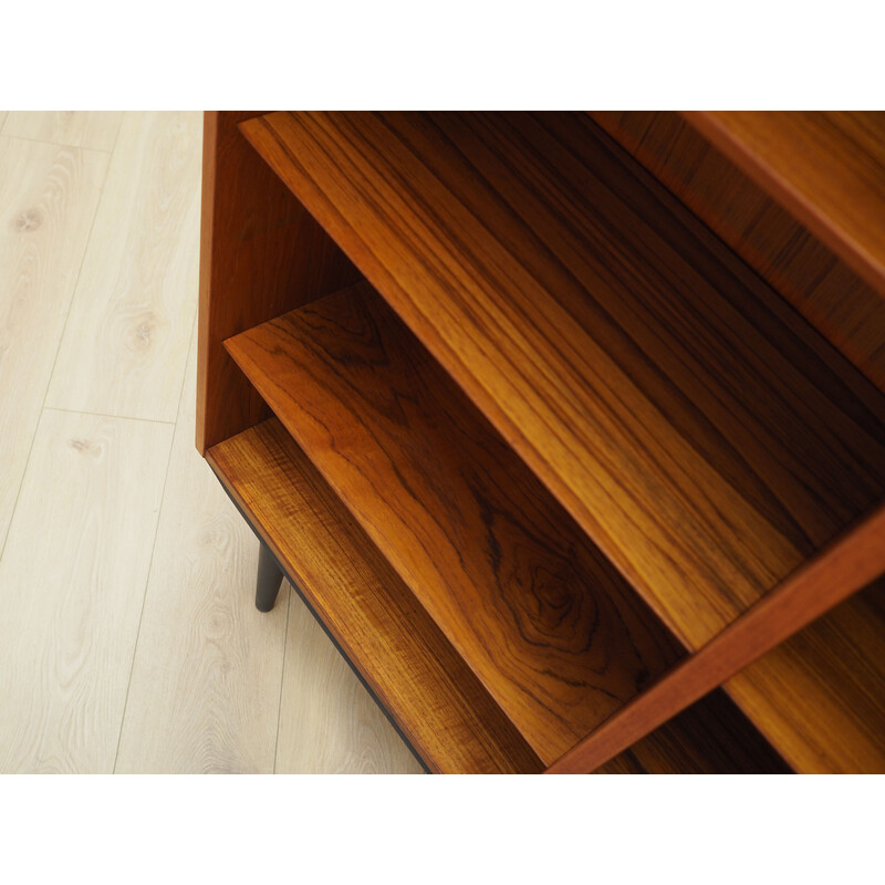 Vintage rosewood bookcase by Hundevad and Co, Denmark 1970