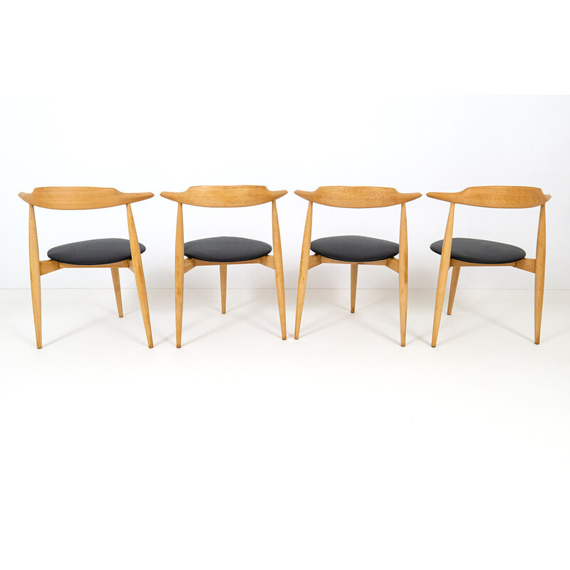 Ensemble de 4 chaises Heart 4104 vintage par Hans Wegner pour Fritz Hansen